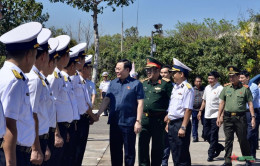 Chủ tịch Quốc hội Vương Đình Huệ: Giữ vững môi trường hòa bình để phát triển kinh tế-xã hội