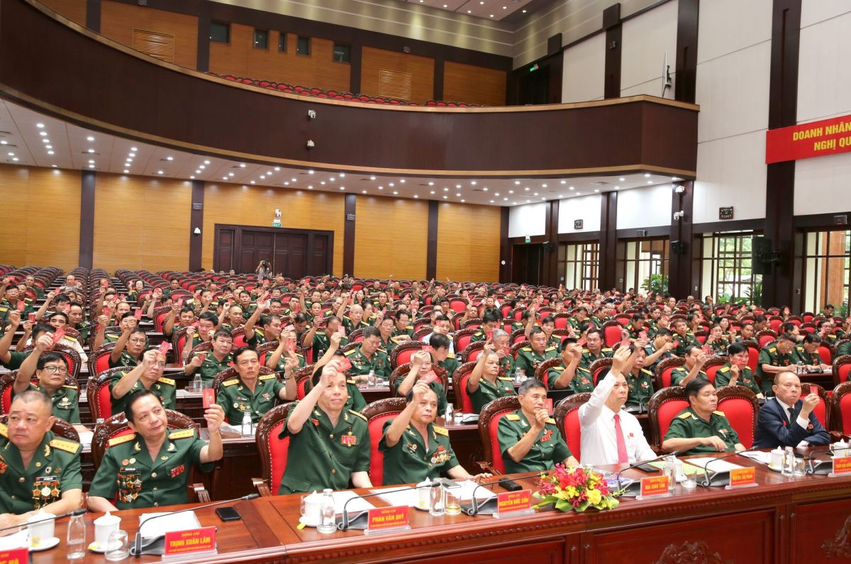 Đại hội tiến hành bầu Ban Chấp hành Hiệp hội Doanh nhân CCB Việt Nam khóa III gồm 138 đồng chí, Ban Kiểm tra Hiệp hội khóa III gồm 5 đồng chí.
