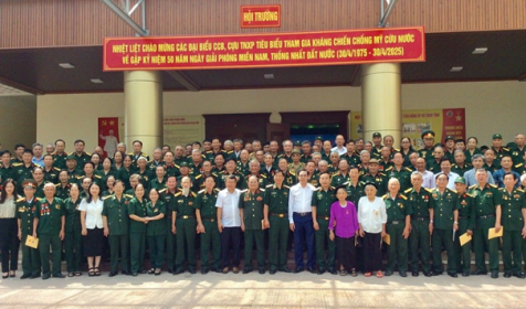 Lãnh đạo tỉnh Hà Tĩnh gặp mặt đại biểu cựu chiến binh, cựu thanh niên xung phong nhân dịp kỷ niệm 50 năm Ngày giải phóng miền Nam, thống nhất đất nước