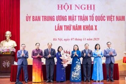 Đồng chí Bùi Thị Minh Hoài được hiệp thương giữ chức Chủ tịch Ủy ban Trung ương MTTQ Việt Nam khóa X