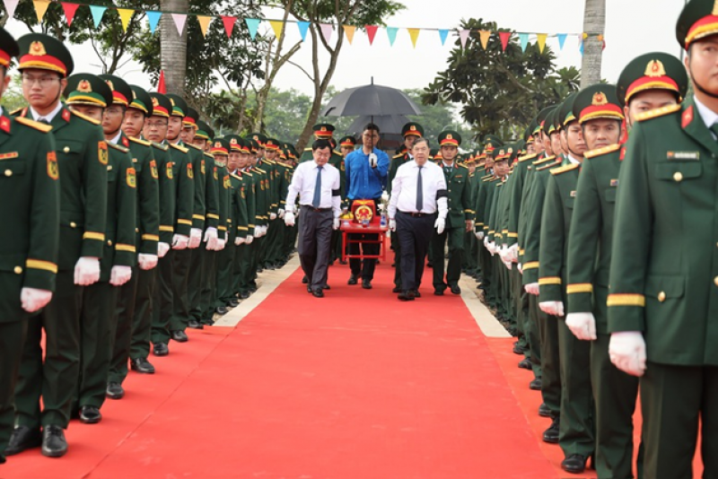 Phó Thủ tướng Thường trực Phạm Gia Túc dự Lễ viếng, truy điệu và an táng hài cốt liệt sĩ tại Tây Ninh