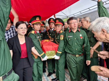 Hội Cựu chiến binh Học viện Chính trị Quốc gia Hồ Chí Minh phối hợp đưa hài cốt Liệt sĩ Trần Đình Hiếu về quê hương an táng